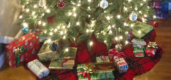 ChristmasTree_Gifts_Holiday_Cover